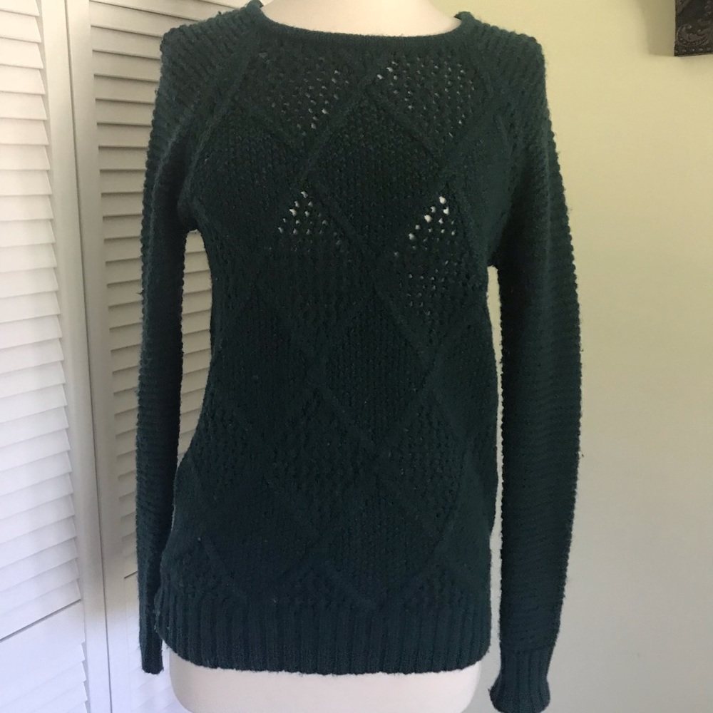 American Eagle emerald green sweater